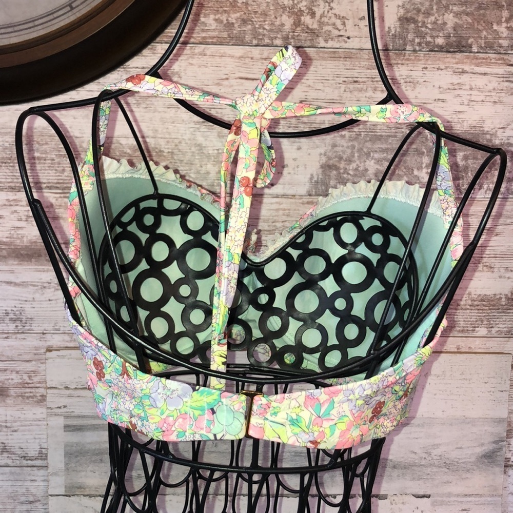 Victoria’s Secret floral bikini top size 34DD swim suit top bikini top V… - Picture 2 of 6